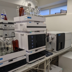 foto Spektrometria mas dla medycyny precyzyjnej i nowoczesnej farmacji