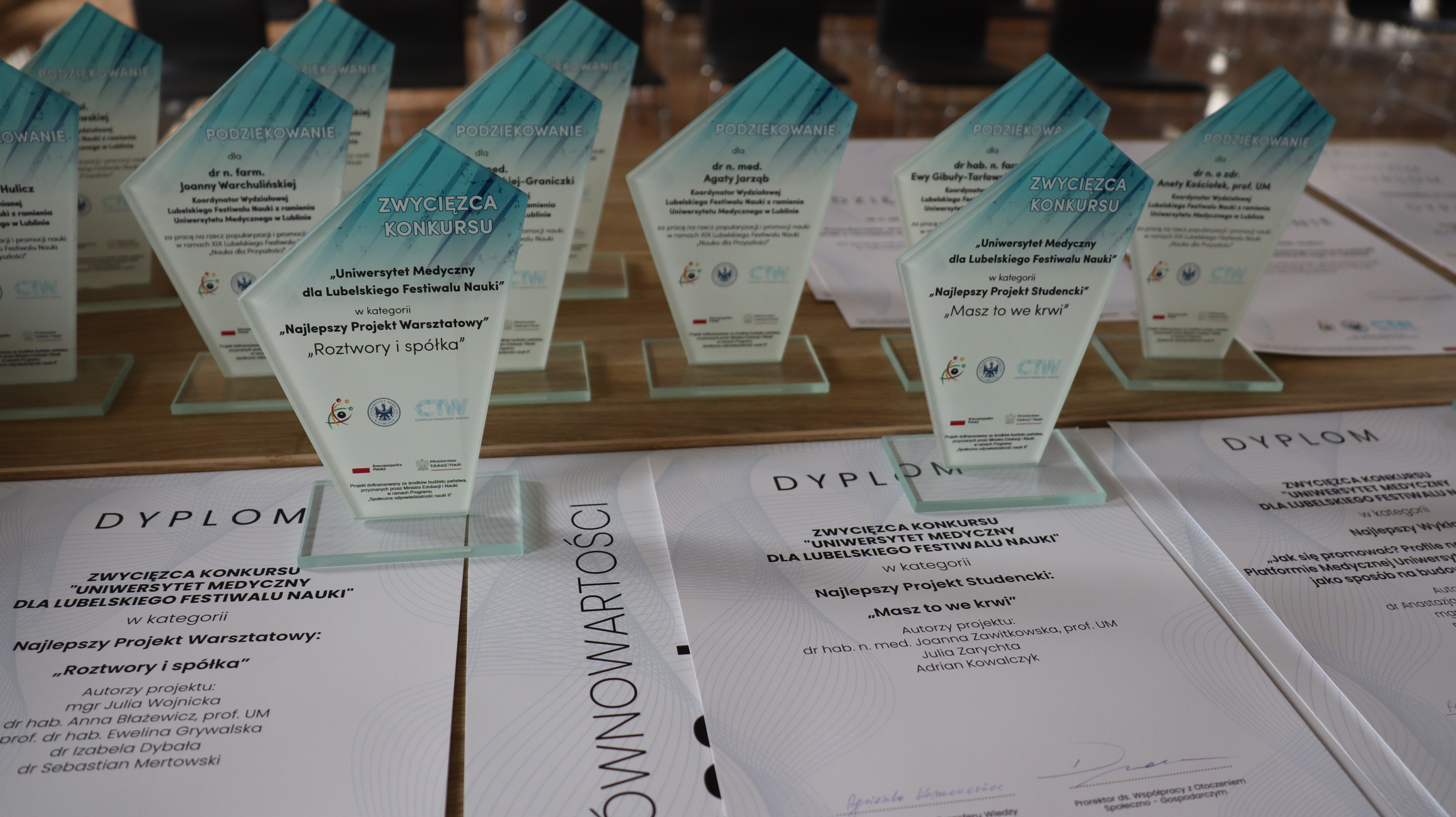 nagroda zwycięzcy konkursu Uniwersytet Medyczny w Lublinie dla Lubelskiego Festiwalu Nauki w kategorii najlepszy projekt studencki 