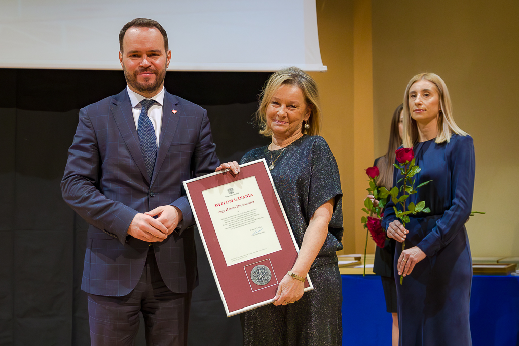 Od lewej: Wojewoda Lubelski Krzysztof Komorski, Hanna Drozdowicz, Maria Perestaj