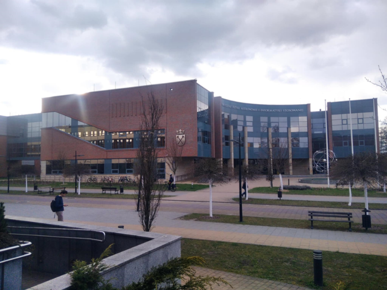 Budynek Wydziału Fizyki, Astronomii i Informatyki Stosowanej UJ w Krakowie