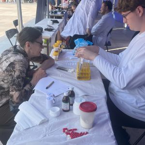 foto Biała niedziela 2025 &ndash; Uniwersytet Medyczny na Placu Litewskim