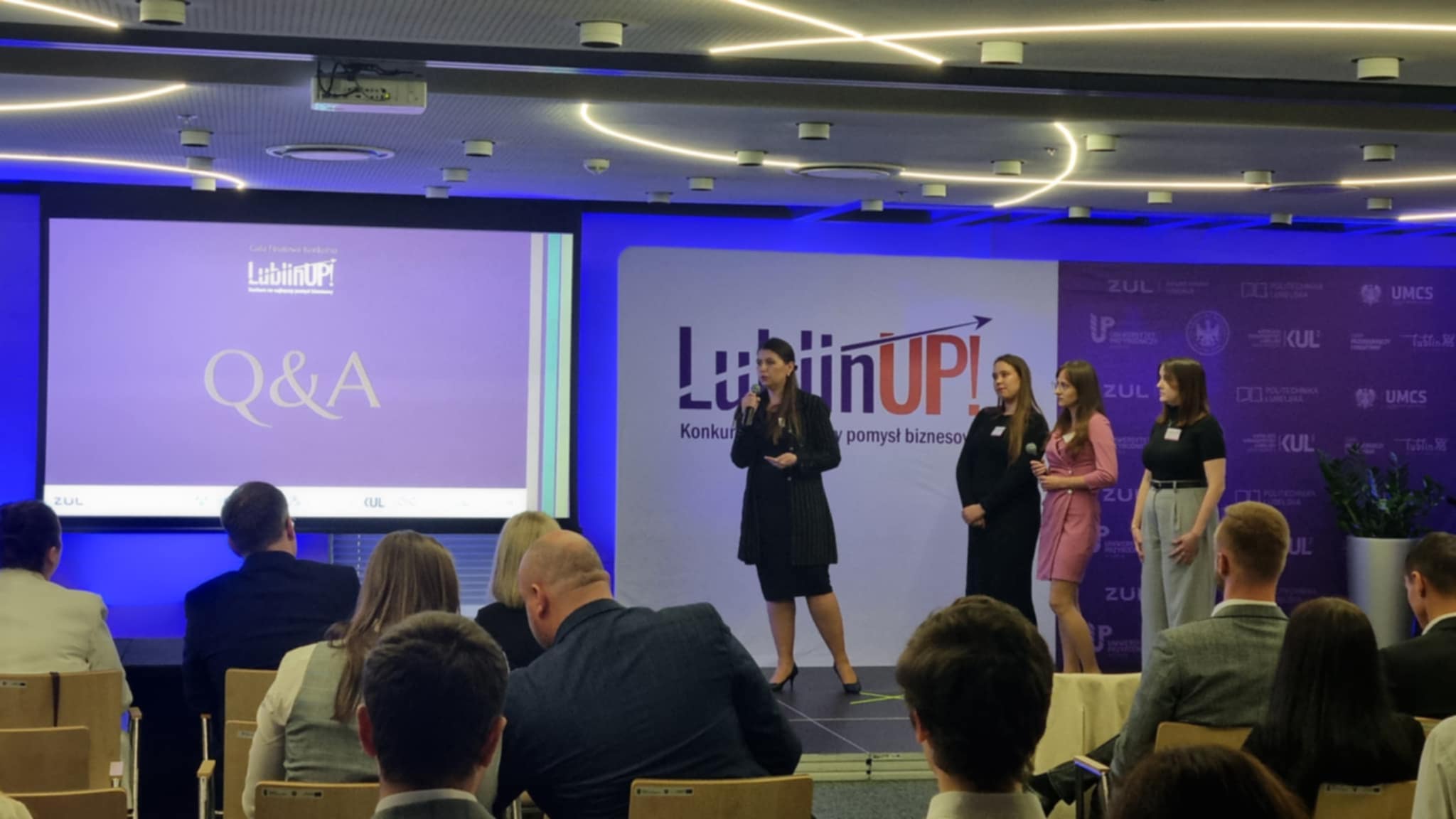 wykład podczas gali finałowej konkursu LublinUp!
