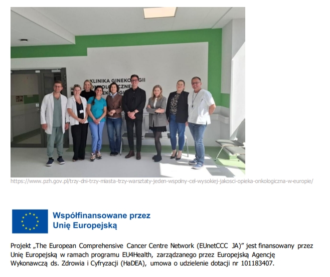 grupowe zdjęcie zespołu projektowego i znak UE